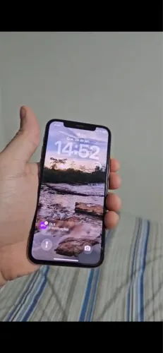 Iphone 11 Pro 256gb Dourado - Pequeno trincado.