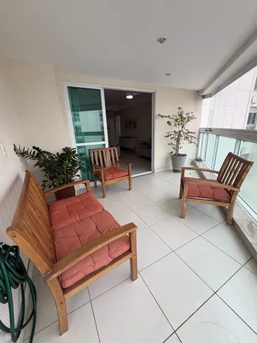 Excelentes móveis para varanda ou jardim