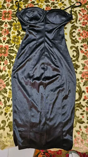 Vestido preto mulher fatal