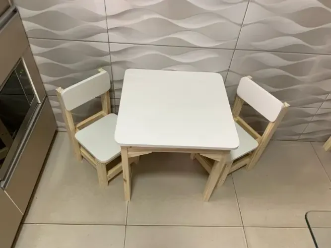 Jogo de mesa infantil branco