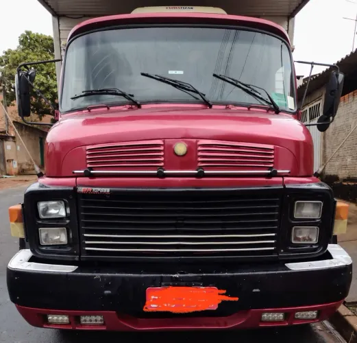 Mercedes 1513