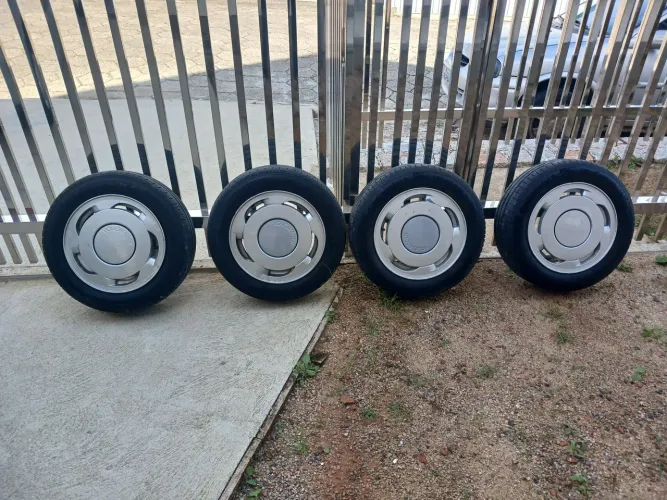 Rodas futura 14 impecáveis