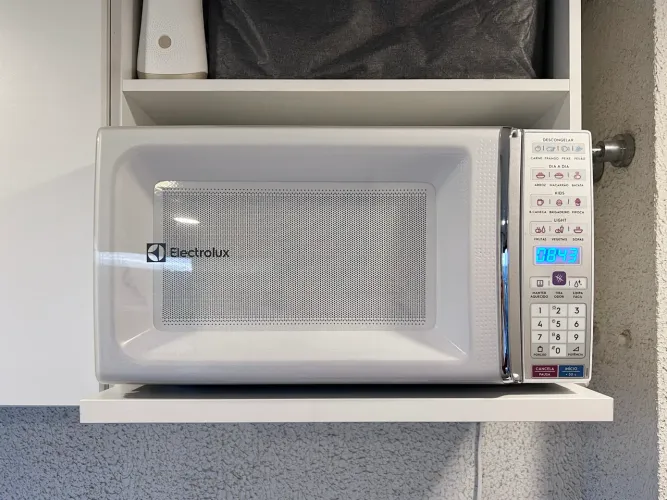 Microondas Electrolux 34 Litros Branco MEO44 220V