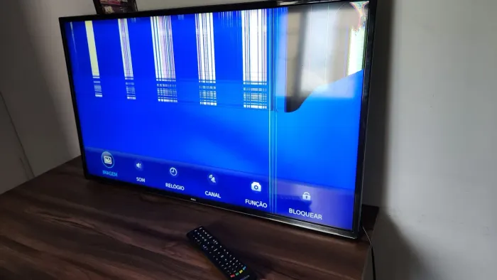 Tv Philco led 40 polegadas tela quebrada
