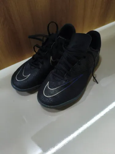 Chuteira de futsal Nike vapor 15. tam. 36
