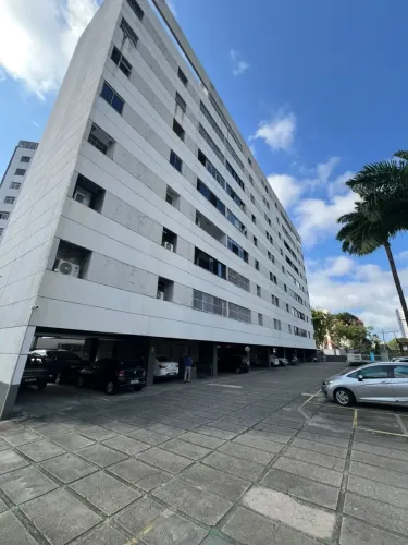 Cobertura, Ed. Ilha Bela, 147m2, 3 Qtos, Projetado, Ampla Sala, Varanda, DCE, 4 Vagas e Pi
