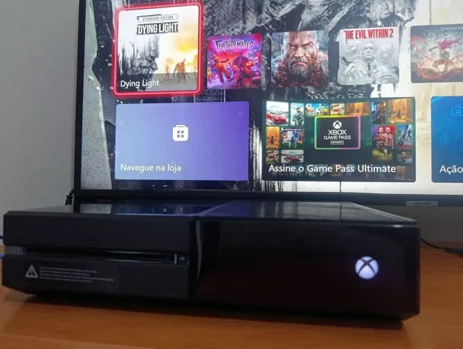 Xbox one + 15 jogos mídia física