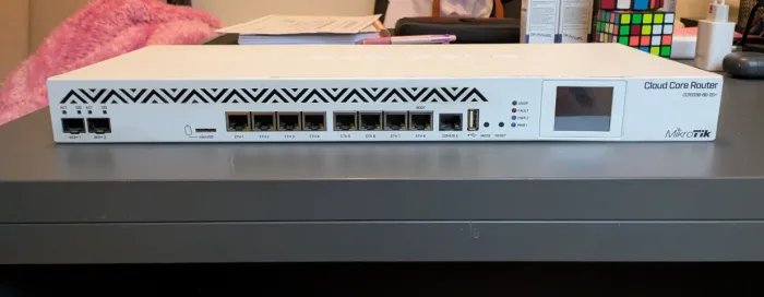 Roteador Mikrotik CCR1036-8G-2S+