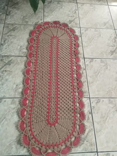 Tapetes de Crochê Artesanais - Feitos à Mão com Muito Capricho<br><br>Descrição: