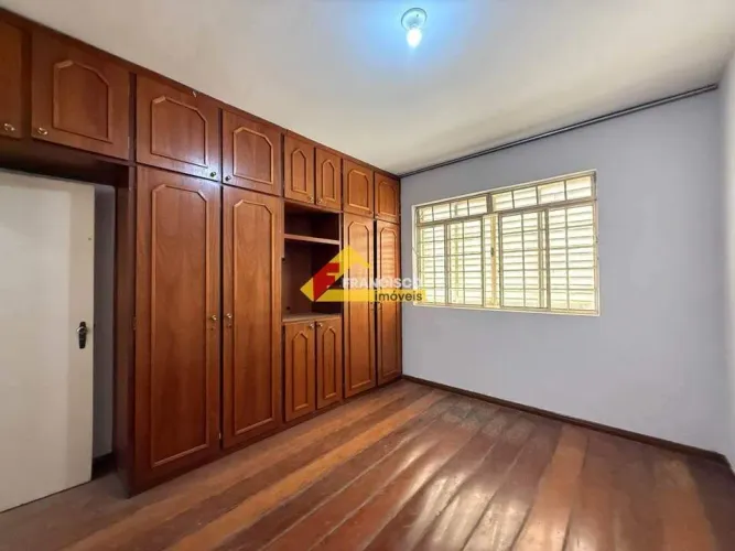 Casa para aluguel, 3 quartos, 1 suíte, 2 vagas, Bom Pastor - Divinópolis/MG