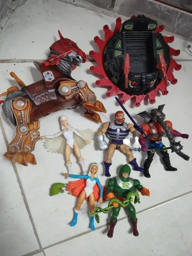 LOTE DE COLECIONÁVEIS MOTU MESTRES DO UNIVERSO