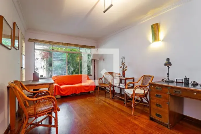 Casa à Venda - Vila Madalena, 2 Quartos, 145 m2