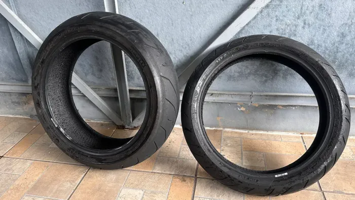 Per Pneus Diablo Rosso 2