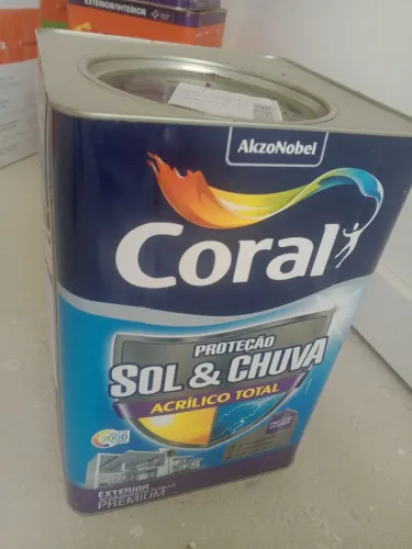 Vendo tintas coral e Suvinil