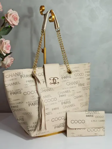 Bolsa Tote Chanel Off-White C'Alças de Corrente Dourada Feminina - Confecção Luxo