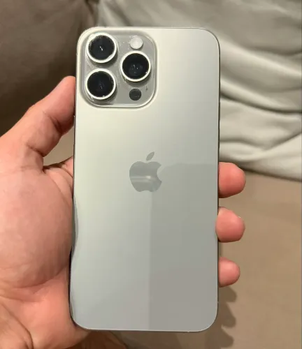 iPhone 15 Pro Max 