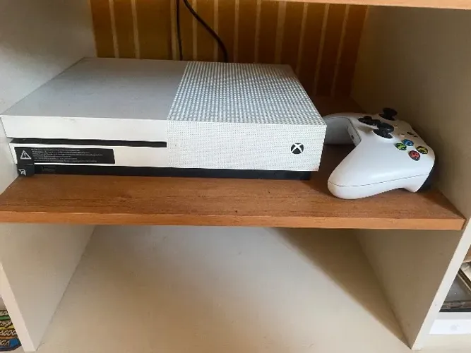 X Box One S
