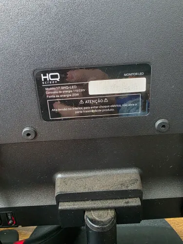 Monitor 17 com defeito