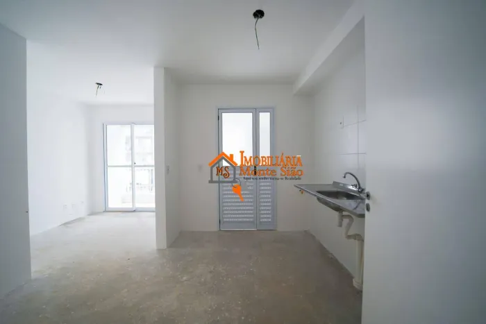 Apartamento com 2 dormitórios à venda, 44 m² por R$ 361.000,00 - Vila Antonieta - Guarulho