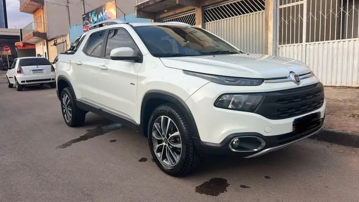 Fiat Toro Freedom 2.0 16V 4X2 TB Diesel Mec. 2017
