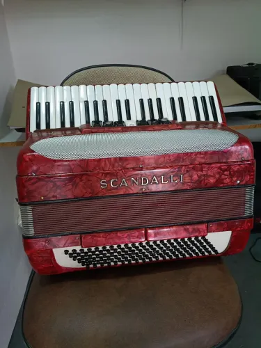 Acordeon scandalli