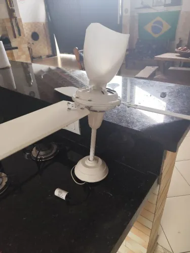 Vendo Ventilador de Teto 110V Branco