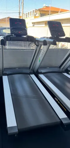 Esteira profissional academia TRG EVOQUE JET 4