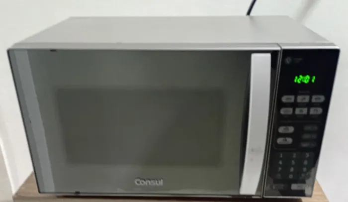 Micro-ondas consul 20 litros Espelhado. 