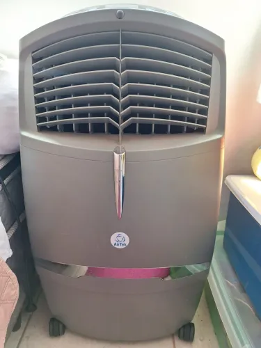 Climatizador portátil (barato pra sair logo)