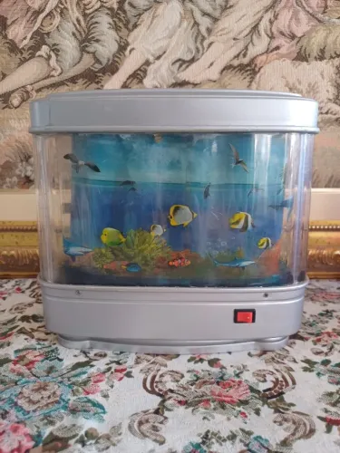 Abajur luminária aquário 110V (gira, porem não acende3 e faz barulho) 