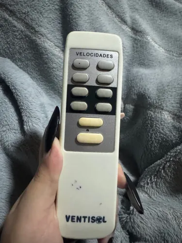 Ventilador de Teto Ventisol Branco com Controle - LED Novo - Pouco Uso