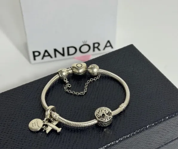 Pulseira Pandora 