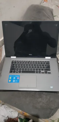 Vendo notebook Dell a tela está ruim mas dá para ver ainda de i5 7 8 GB de memória RAM