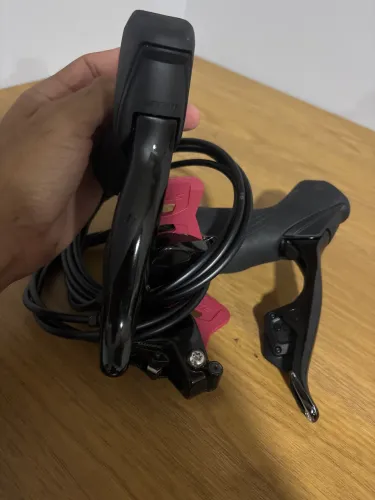 Par de freios hidráulico SRAM RIVAL