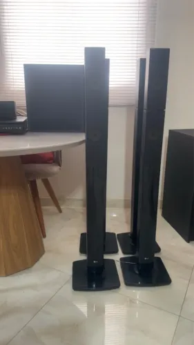 Home theater LG wireless/bluetooth  + 1000W 5.1 Canais.