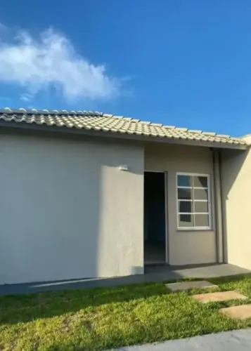 Casa térrea para aluguel no Distrito Industrial do Una II, com 50 m² de área construída.