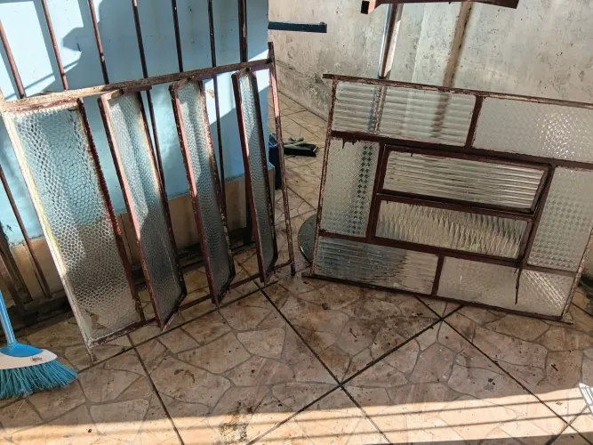 2 basculante. 80x80 1mx80 por 100 reais