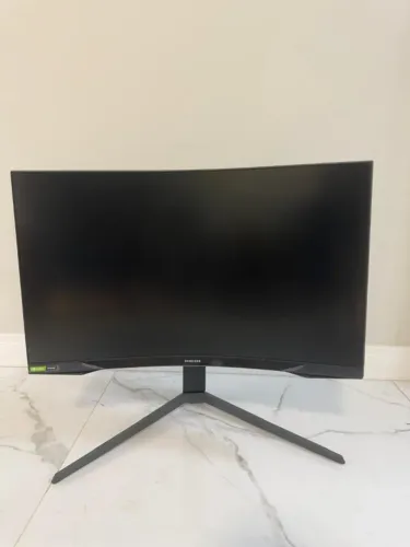 Monitor Samsung Odyssey G7 26,9" 1000R Curved Screen Nvidia G-SYNC 