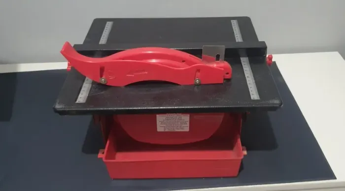 Cortadora De Azulejo E Cerâmica Elétrica 600w - 2950rpm Usado
