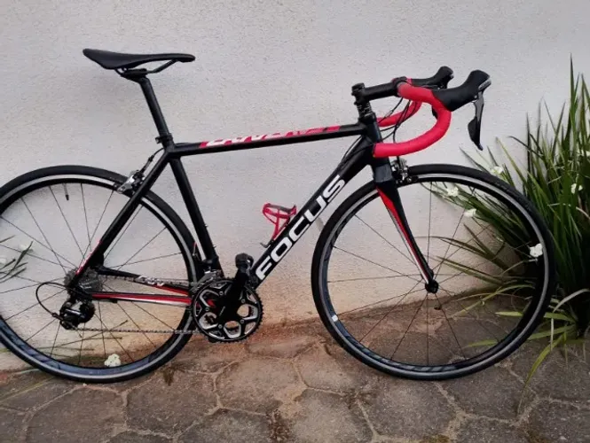 Bicicleta Speed Focus Cayo 105