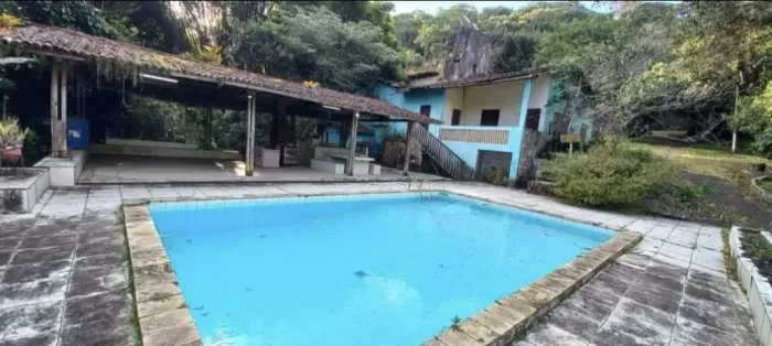 Granja com 4,8 Hectares à Venda próximo a Aldeia