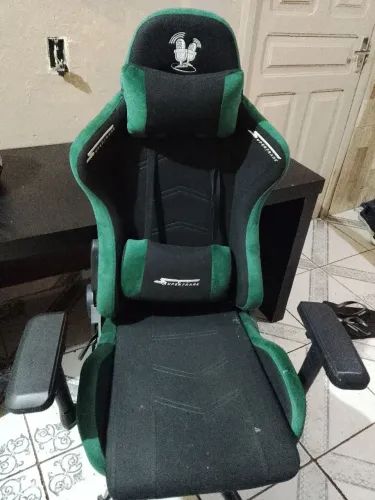 Cadeira gamer podcaster da superframe 250,00