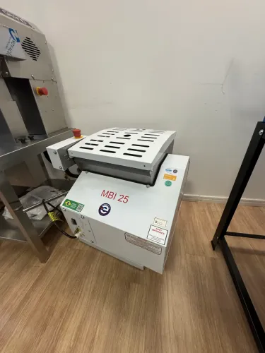 Masseira pizza,pães,biscoitos 25kg de massa