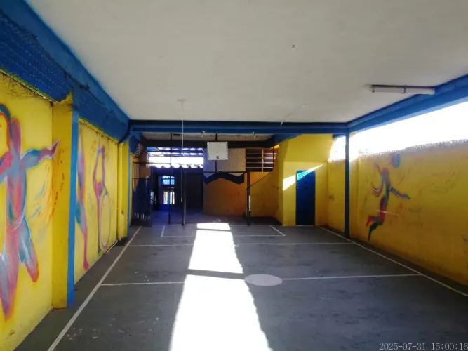 Pedio com quadra e varias salas garagem -Vila Jacuí-Px Unicsul
