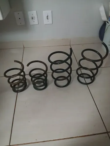 Vendo molas do palio traseira e dianteira 