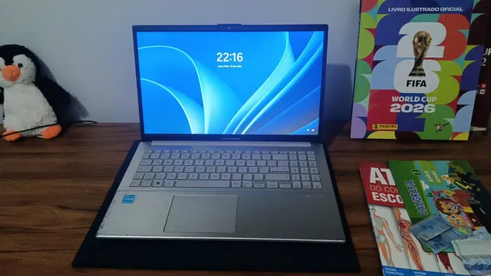 Asus VivoBook i3 4GB 128GB SSD Windows com Nota fiscal