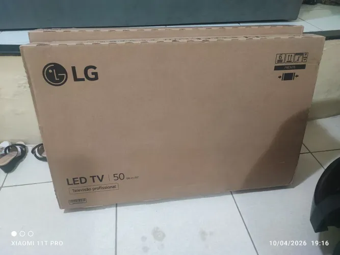 Vendo TV LG 50 polegadas Nova Lacrada