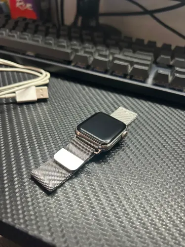 Apple Watch Series 6 GPS + Celular (Aço Inoxidável)