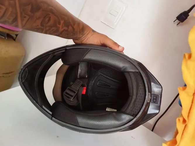 Capacete esportivo 2 em 1
