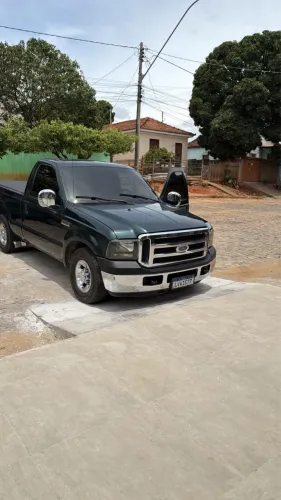 Ford F-250 XLT 4.2 TB Diesel 2005